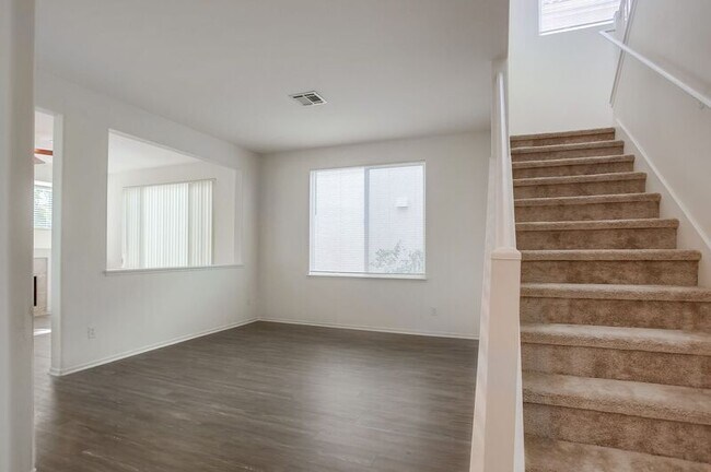 Building Photo - 11585 Compass Point Dr N