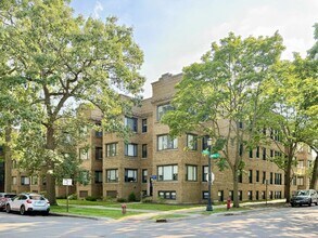 Building Photo - 913 Maple Ave