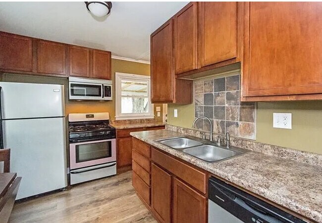 Foto del edificio - 3413 59th St