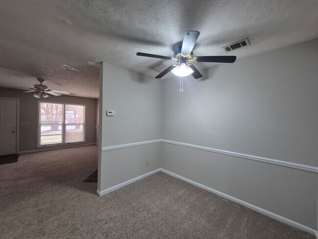 Building Photo - Updated & Move-In Ready 2BR Duplex in the ...