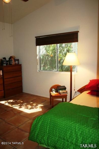 Foto del edificio - 7857 S Wild Primrose Ave