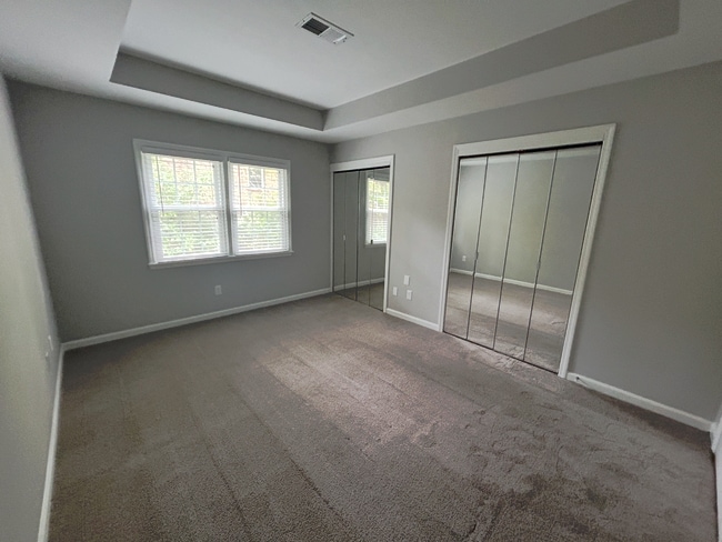 Building Photo - 3229 W End Cir
