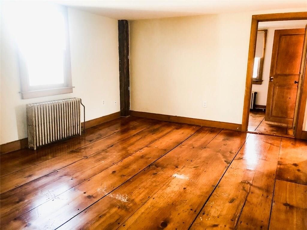 2851 E Main Rd Unit 1, Portsmouth, RI 02871 Room for Rent in