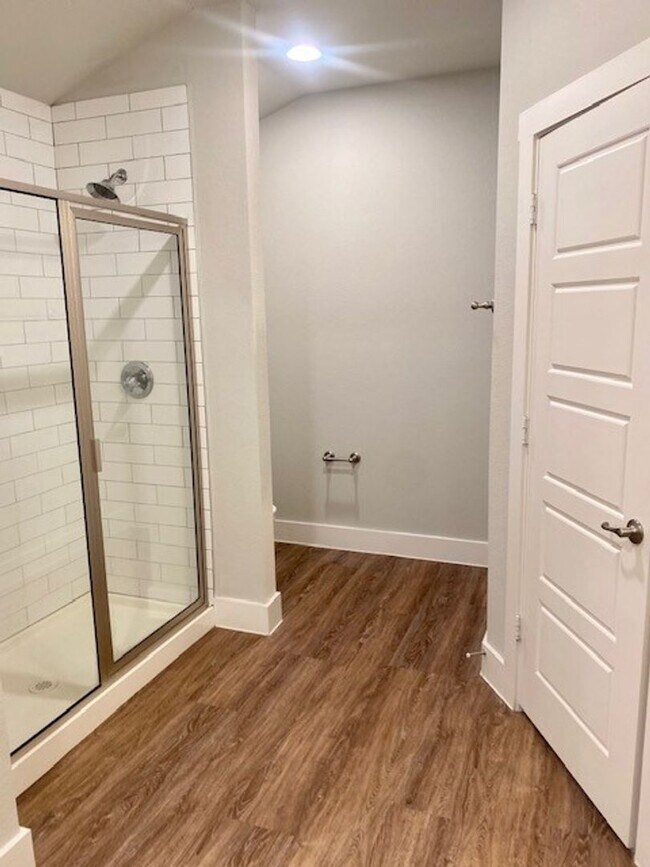 Foto del edificio - Beautiful Townhome in Great Location