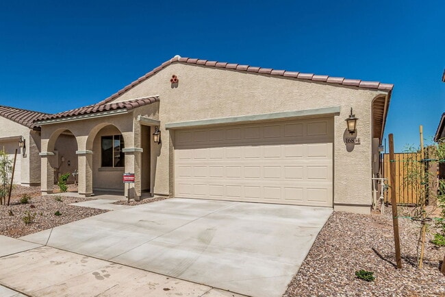 Building Photo - 16834 W Hope Dr