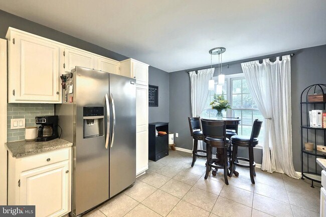 Foto del edificio - 416 Huntington Dr