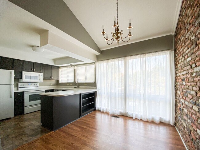 Foto del edificio - Top Floor Two Bedroom at The Oaks