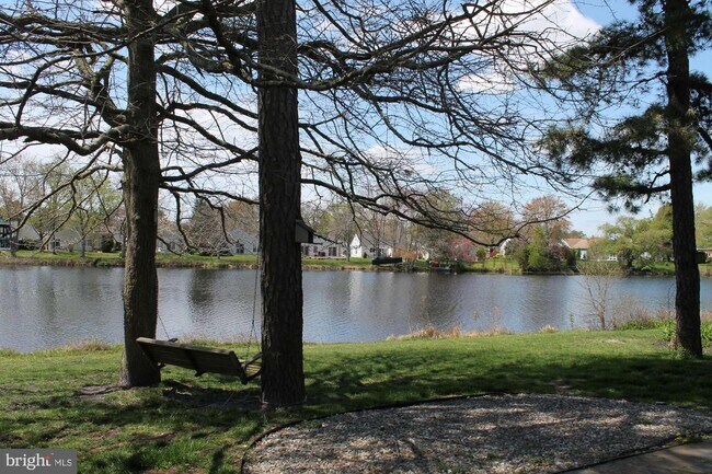 Building Photo - 42 Chatham Pl