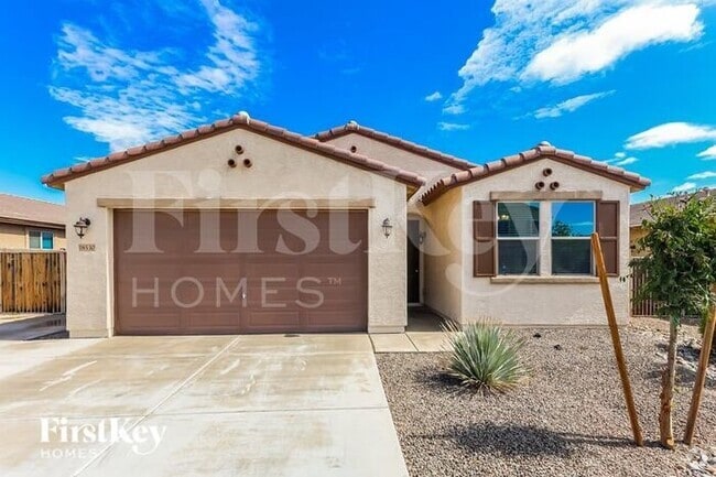 Building Photo - 18530 W Robin Ln