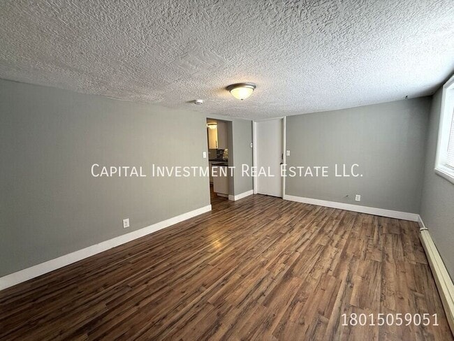 Building Photo - 3708 McCall St E