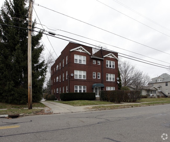 199 W Main St, Alliance, OH 44601 Apartments Alliance, OH
