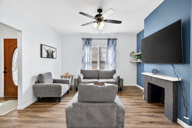 Foto del edificio - 6575 Odell St