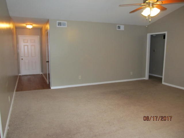 Foto del edificio - 501 Lynnewood Dr