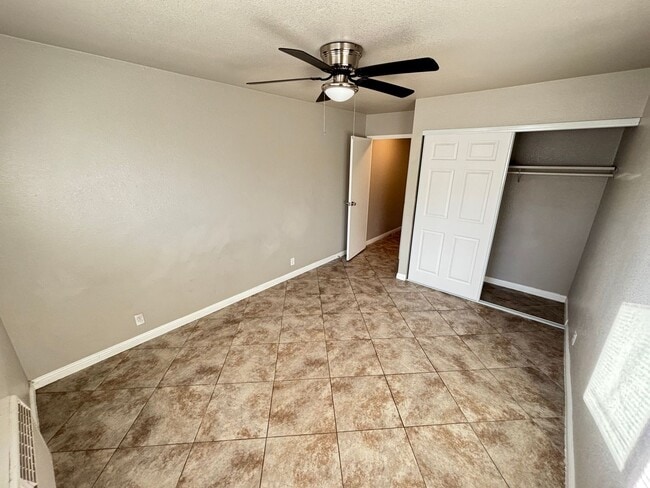 Foto del edificio - 5320 S Swenson St