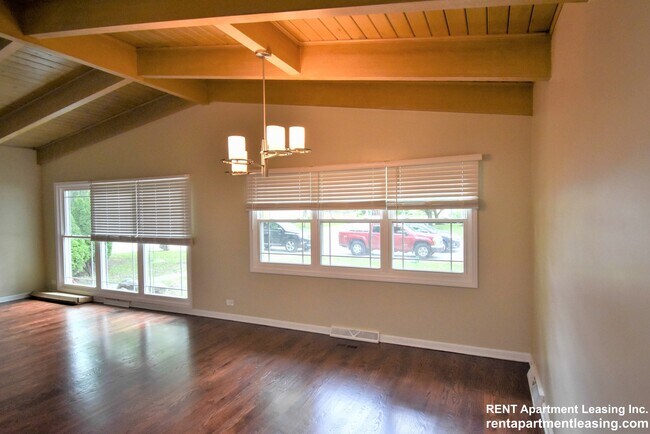 Building Photo - 3830 Sugar Loaf Ln