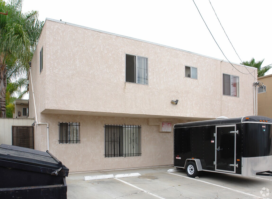 Building Photo - 4560 Campus Ave
