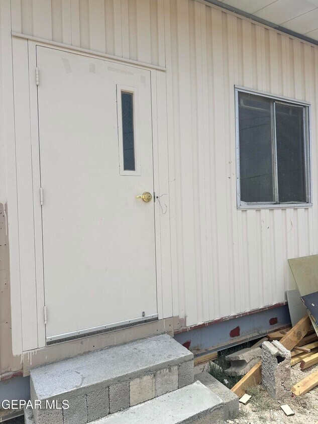 Foto principal - 6800 1st St