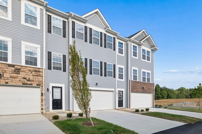 Building Photo - 122 Red Willow Dr