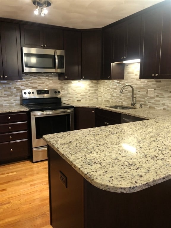 Building Photo - 1105 Lexington St