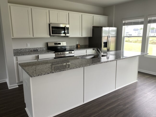 Building Photo - 107 Stillhouse Dr