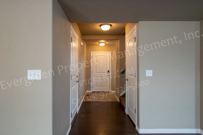 Foto del edificio - 1826 Ruddlesway Dr