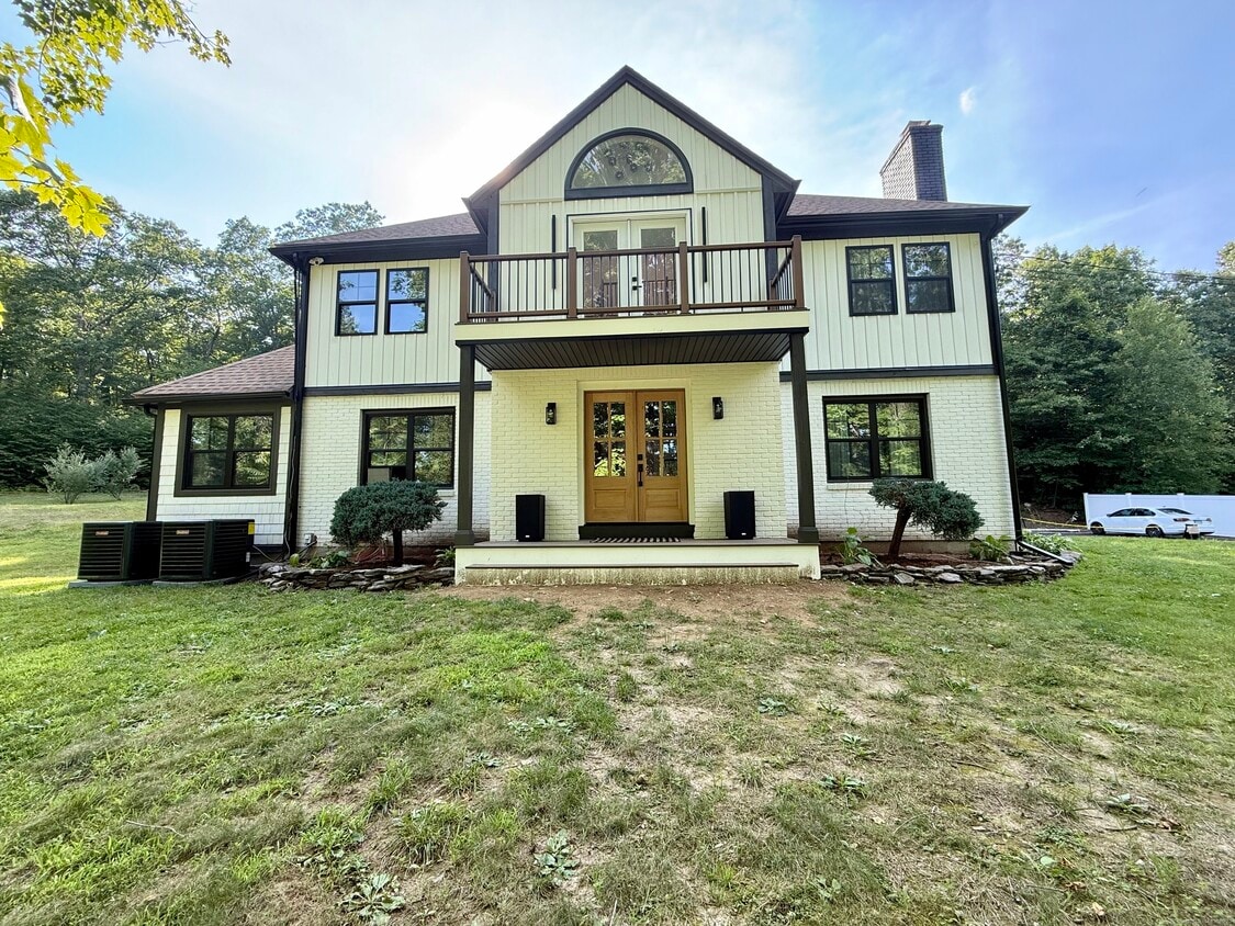 Foto principal - 60 Mountain Rd