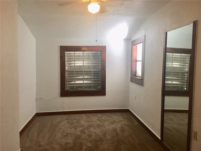 Foto del edificio - 221 Commerce St