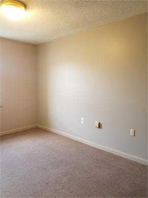 Foto principal - 707 S Oakwood Ave