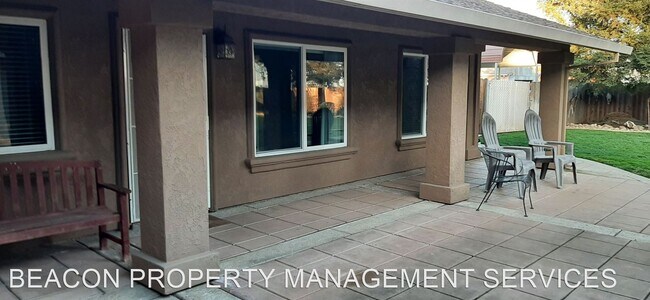 Foto del edificio - 3 br, 2 bath House - 20862 N SYCAMORE ROAD