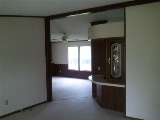 Building Photo - 153 Constitution Way