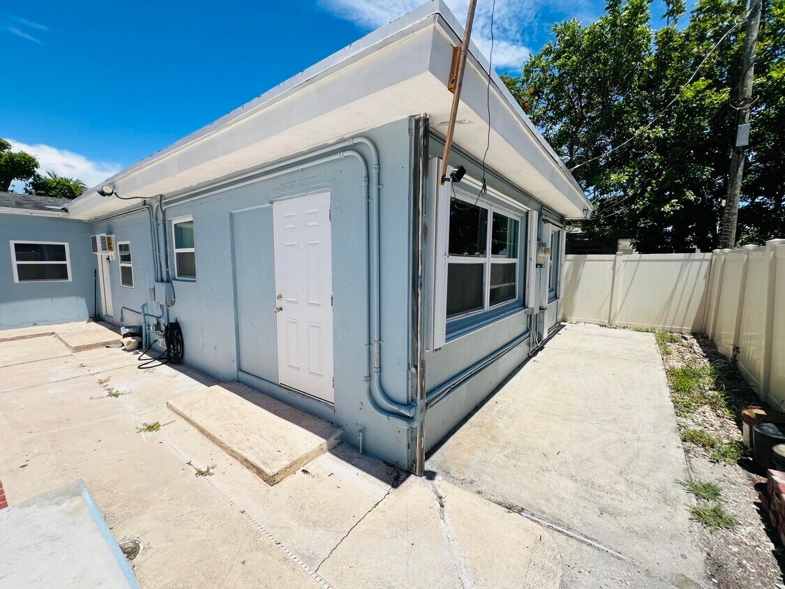Foto principal - 1210 S D St