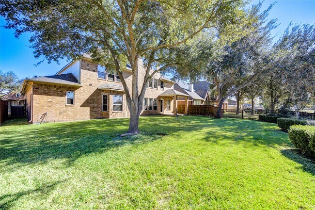 Foto del edificio - 9230 Hernshead Ln