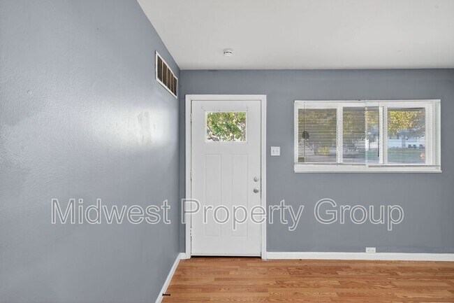 Photo - 148 Glen Garry Rd House