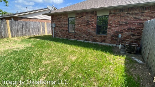 Building Photo - 3 br, 2 bath House - 642 Welston Circle