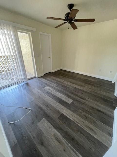 Building Photo - 4751 Via Palm Lakes