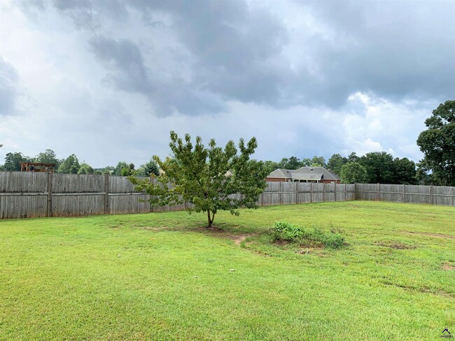 Building Photo - 4033 Coosa Dr