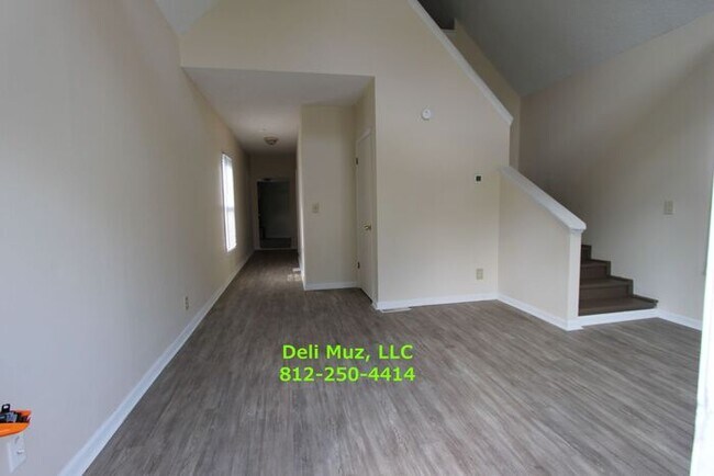 Building Photo - Cute 2 Bedroom, 1 Bath House