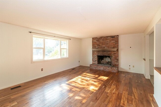 Building Photo - 4903 S Madelia St