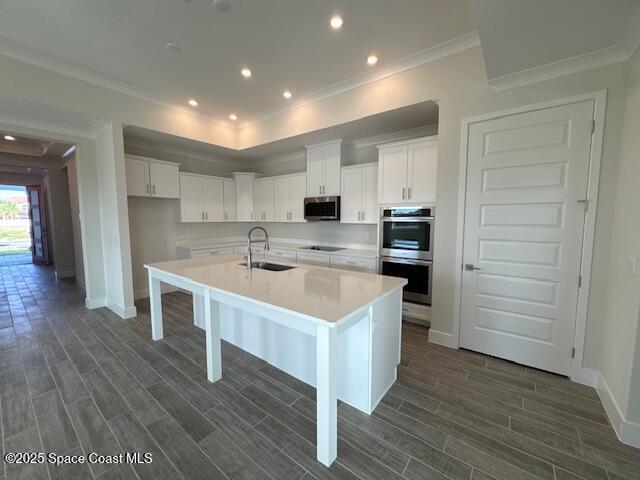 Foto del edificio - 657 Clearwater Ave