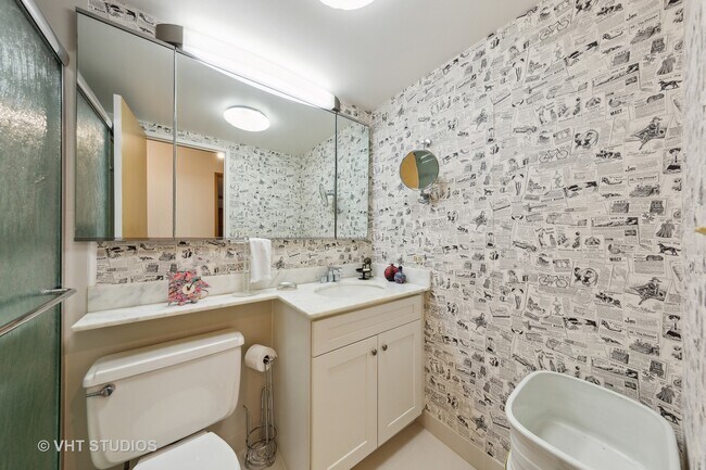Foto del edificio - 990 N Lake Shore Dr