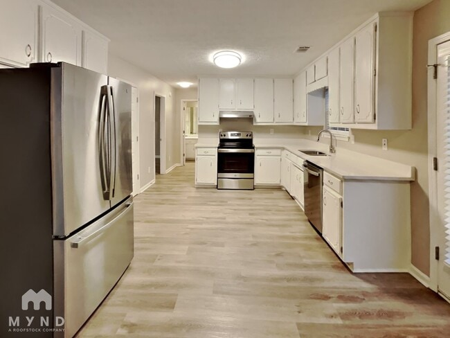 Building Photo - 275 Twin Brook Way NW