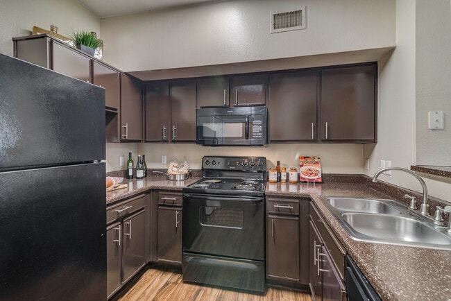 Kitchen - Parc at Champion Forest