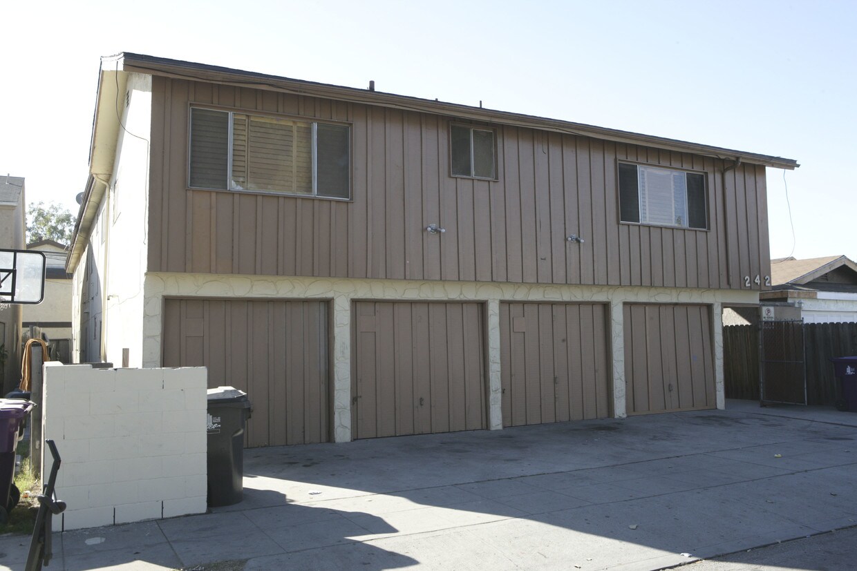 242 E Louise St, Long Beach, CA 90805 Apartments in Long Beach, CA