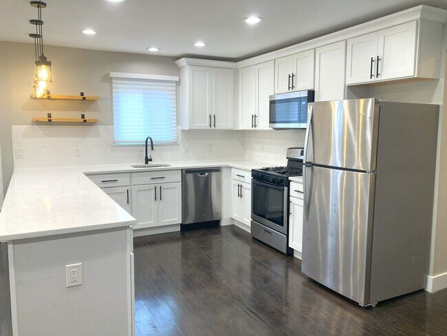 Foto del edificio - 8103 Langdon St