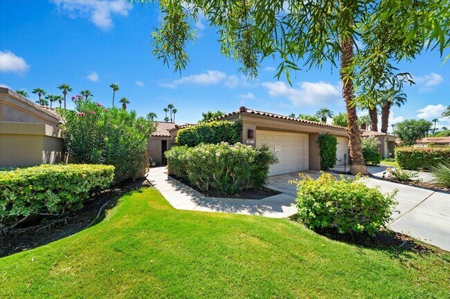 Building Photo - 38615 Palm Valley Dr