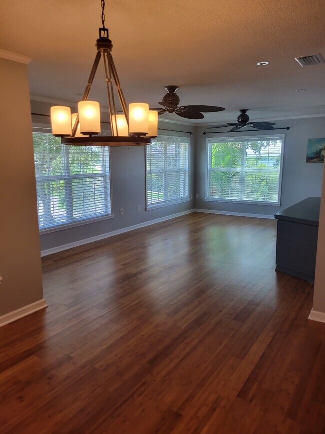 Building Photo - 220 N Bayshore Blvd