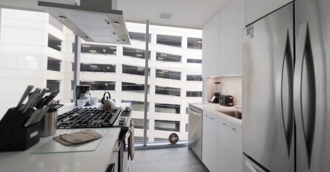 Foto del edificio - 4 E Huron St