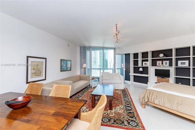 Building Photo - 475 Brickell Ave