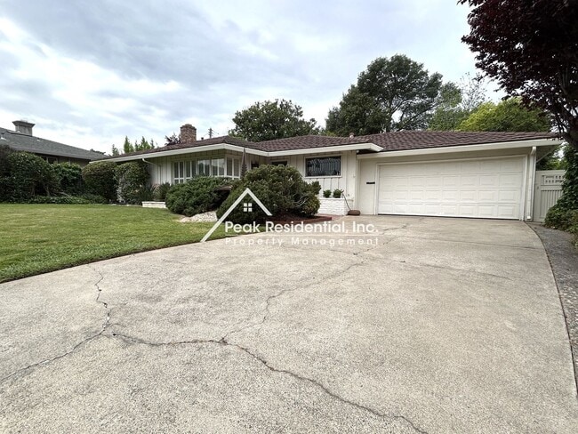 Building Photo - Charming 3 bedroom 2 bathroom House!