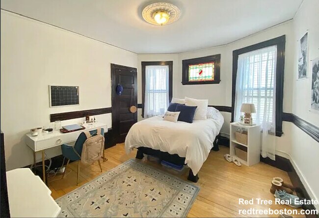 Building Photo - 2 Parker Hill Terrace